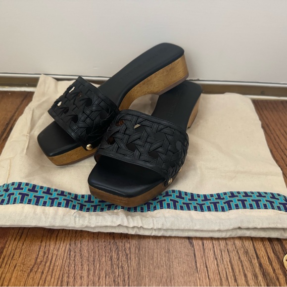 NWT tory Burch, sandals never worn! - Picture 7 of 10